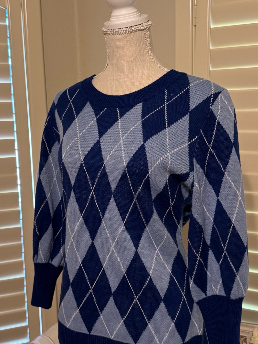 New York and Company Blue Argyle Classic Crewneck Sweater - Picture 4 of 8